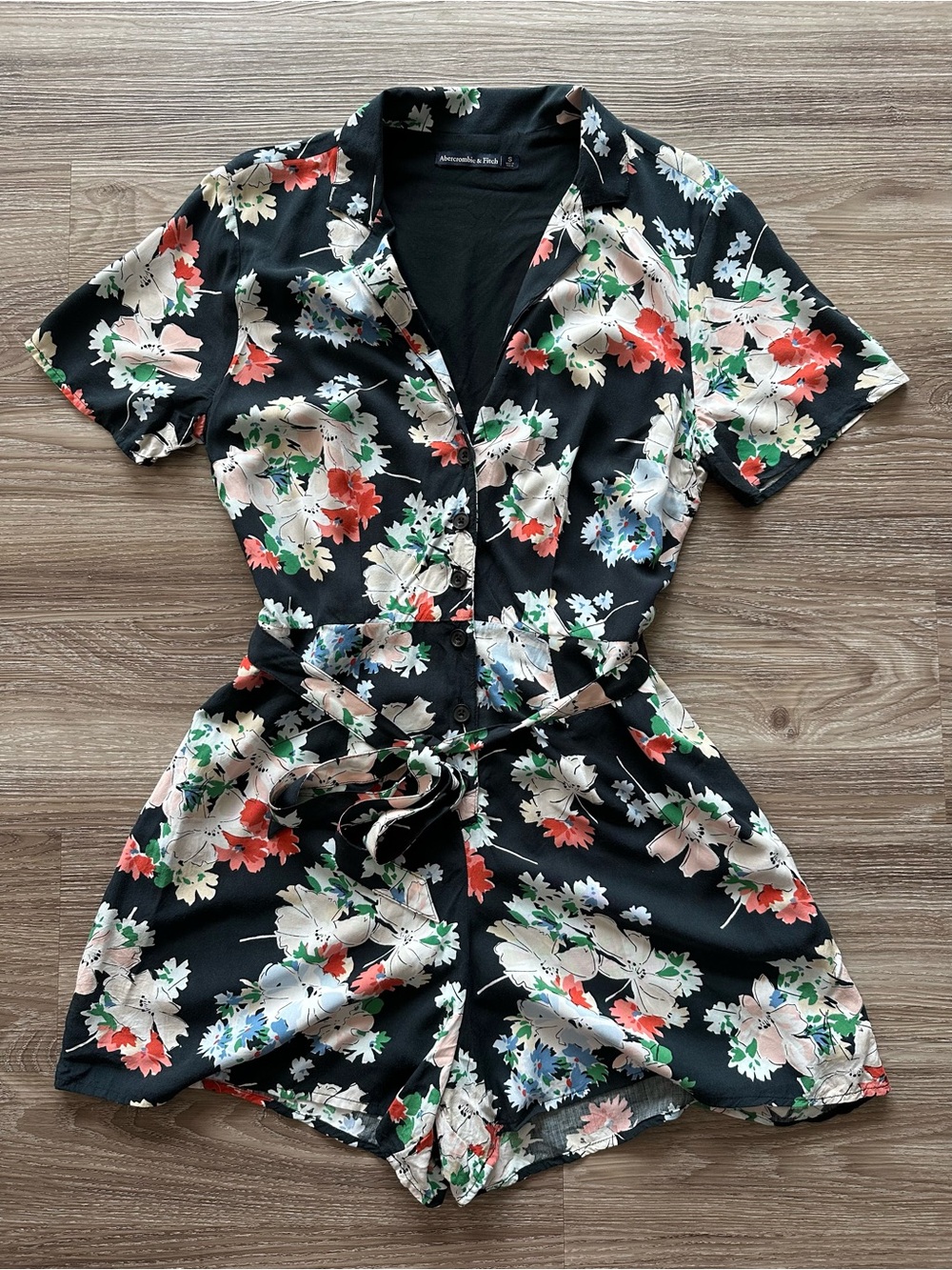 Abercrombie & Fitch Black Floral Short-Sleeve Romper